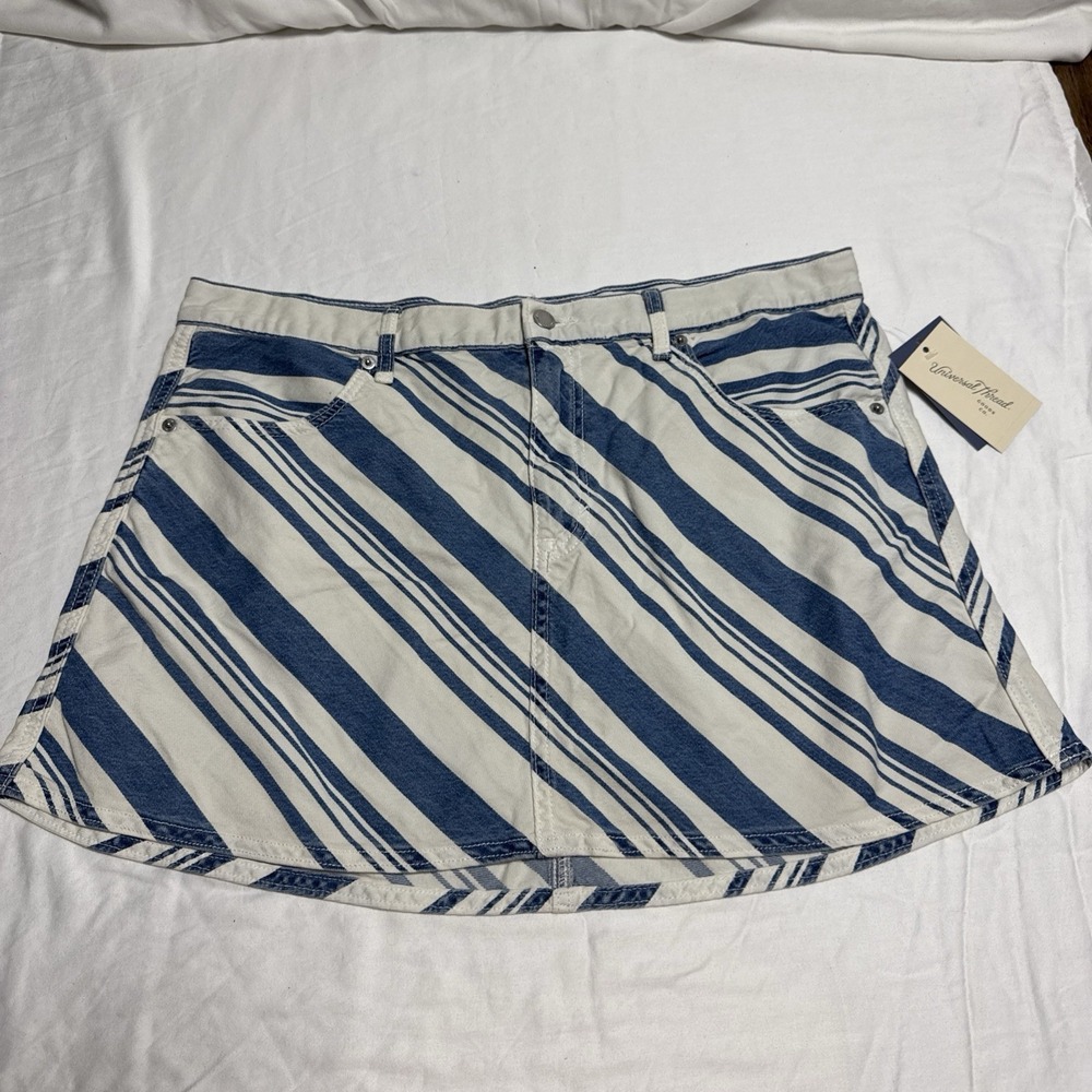 Universal Thread Skirt Womens Size 16 Blue White Striped Mini Short Denim Casual